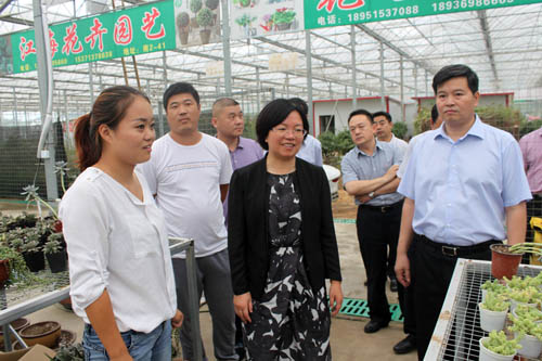 与商家进行交流